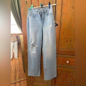 Brand new Old Navy Extra High Rise Curvy Sky-Wide Leg Jeans